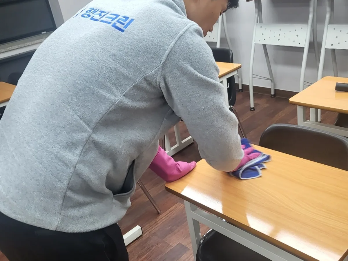 북구 당사동 유치원 책걸상 교실 위생청소 사례 - 행진크린